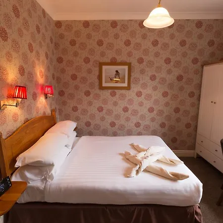 Bootham City Centre Pensionat 4*