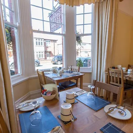 Bootham City Centre 4*